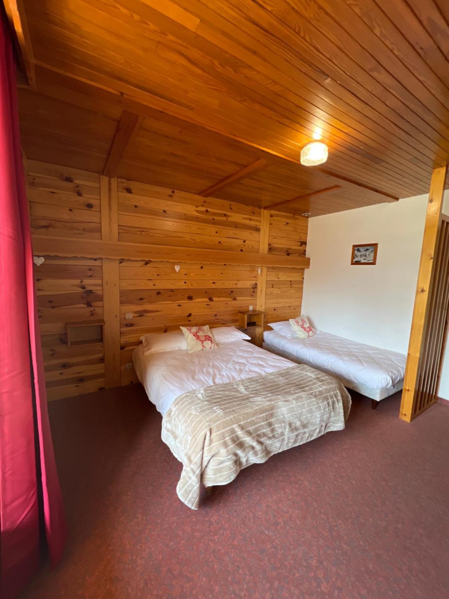 Hotel Restaurant La Pendine Les Pres Eksteriør bilde